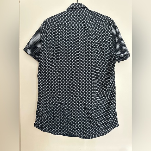 Zara men’s slim fit shirt sleeve button up shirt. - Picture 3 of 4